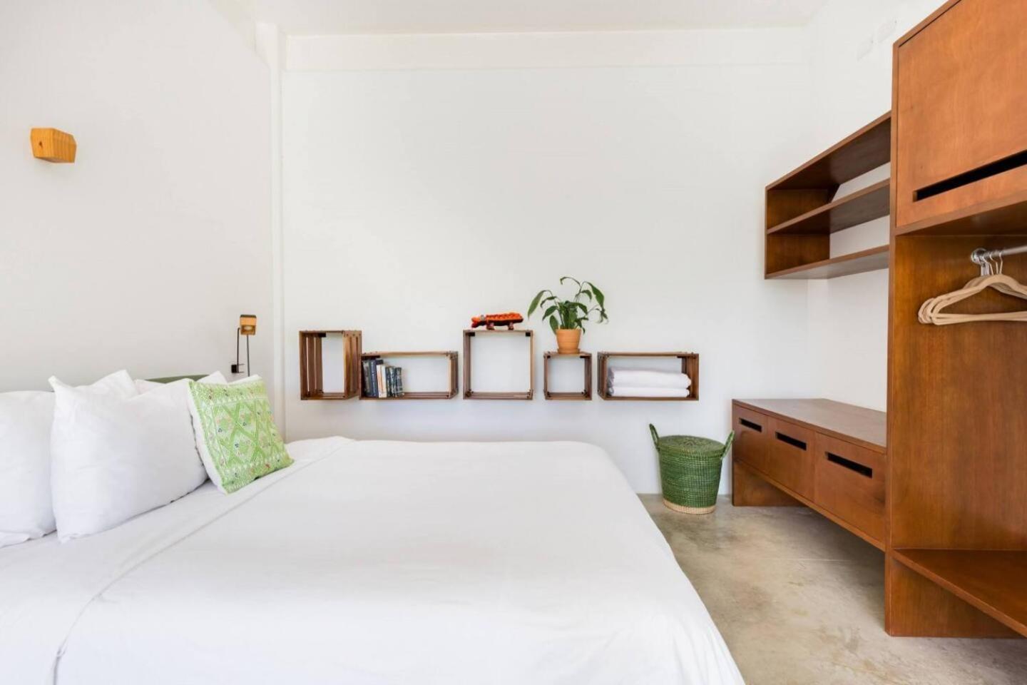 Casa De Piedra Aparthotel
